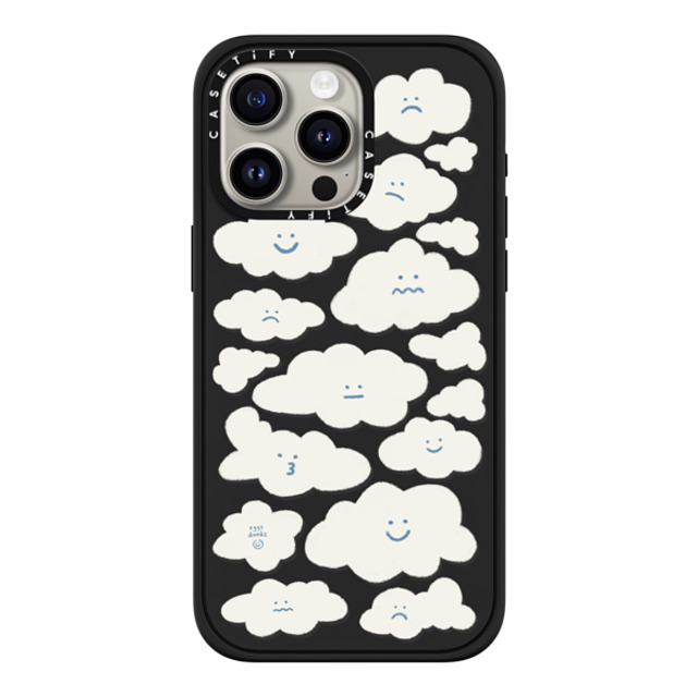 Eggsdoodz x CASETiFY iPhone 15 Pro Max ケース マットブラック インパクトケース MagSafe対応 Cute Clouds