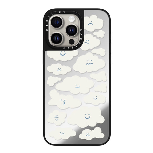 Eggsdoodz x CASETiFY iPhone 15 Pro Max ケース Silver on Black ミラーケース MagSafe対応 Cute Clouds