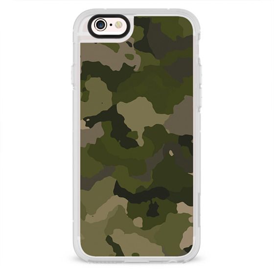 Huntress Camo – CASETiFY