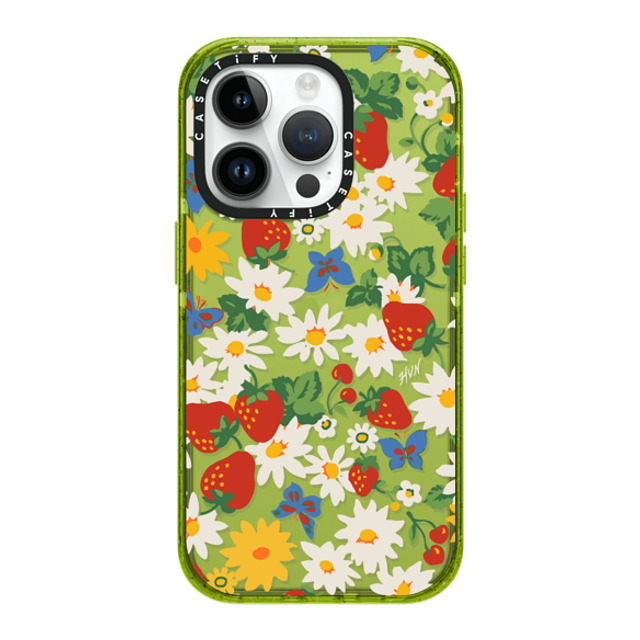 HVN by Harley Viera-Newton x CASETiFY iPhone 14 Pro Case Kiwi Impact Case Strawberry Daisy HVN by Harley Viera-Newton x CASETiFY iPhone 14 Pro Case Kiwi Impact Case Strawberry Daisy