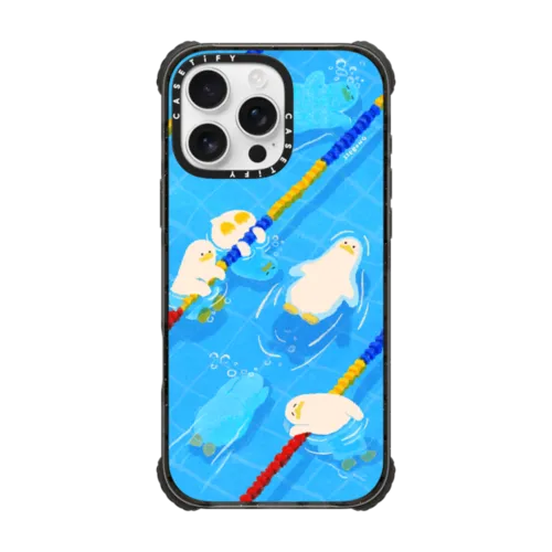 iPhone 16 Pro Max - POOL time