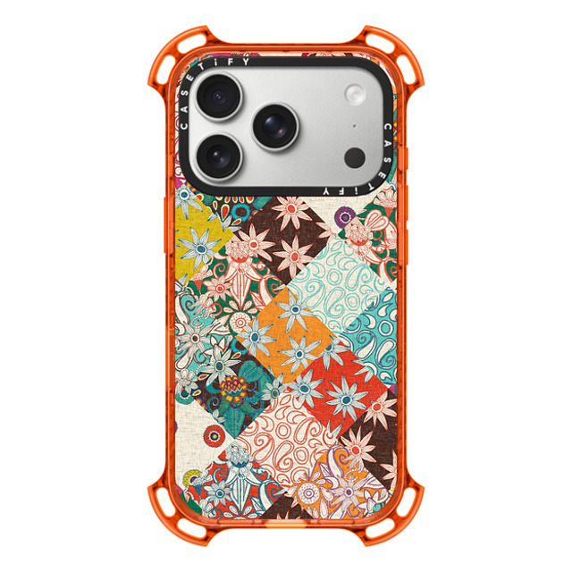 Sharon Turner x CASETiFY iPhone 17 Pro �P�[�X Floral �I�����W �o�E���X�P�[�X SARILMAK PATCHWORK