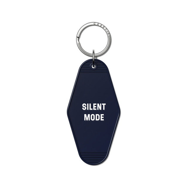 CASETiFY キーチェーンタグ インディゴ キーチェーン タグ Silent Mode casetify_artist Back to School CASETiFY キーチェーンタグ インディゴ キーチェーン タグ Silent Mode casetify_artist Back to School