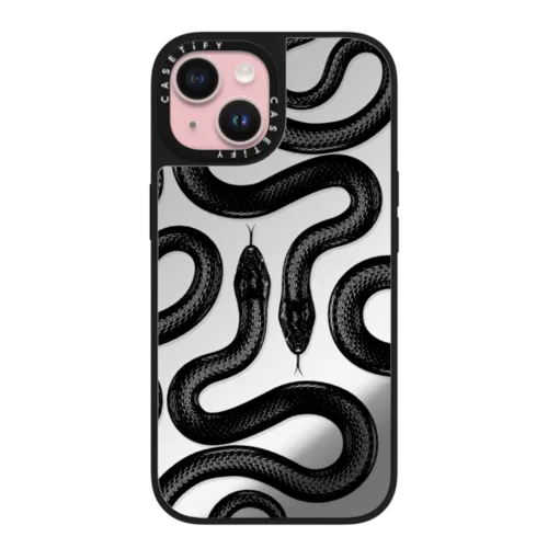 iPhone 15 - Black Kingsnake