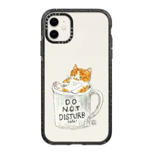iPhone 11 - Do not disturb cats!