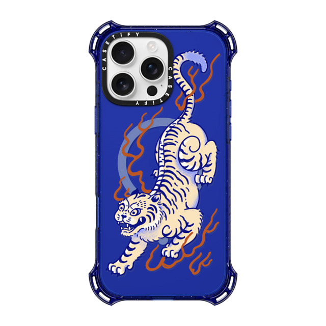 Georgina Leung x CASETiFY iPhone 16 Pro Max Case コバルトブルー バウンスケース Year of the Tiger by Georgina Leung Georgina Leung x CASETiFY iPhone 16 Pro Max Case コバルトブルー バウンスケース Year of the Tiger by Georgina Leung
