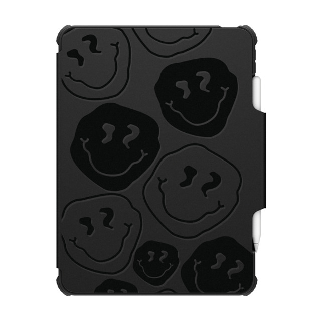 最適な保護と優れた耐衝撃性を実現するために、細部にまでこだわり抜いたiPadウルトラインパクトケース。軽量でスリムなデザインに加え、Apple Pencil用の収納スペースを内蔵しており、Pencil