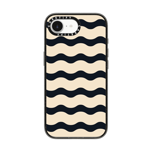 The House That Lars Built x CASETiFY iPhone 16e ケース Pattern,Abstract ブラック インパクトケース MagSafe対応 Black And White Wavy Stripe Back to School The House That Lars Built x CASETiFY iPhone 16e ケース Pattern,Abstract ブラック インパクトケース MagSafe対応 Black And White Wavy Stripe Back to School