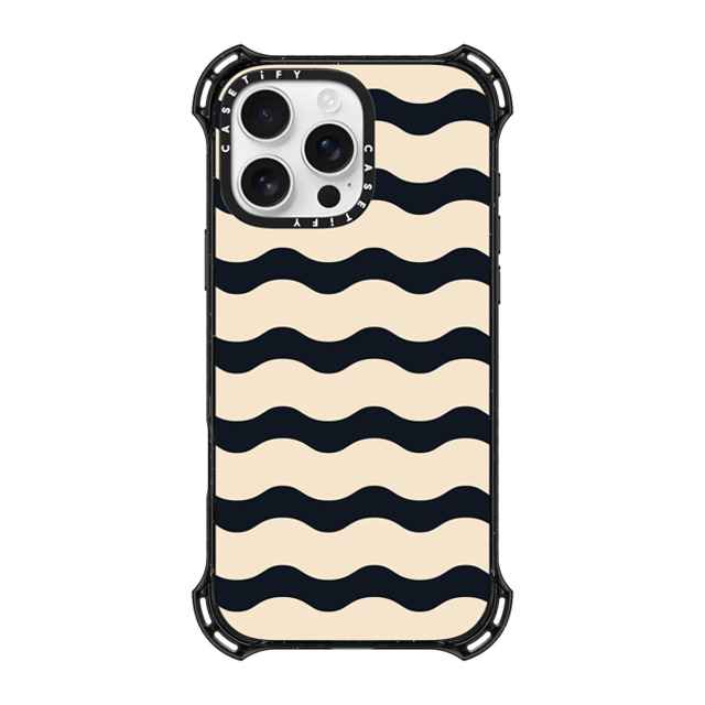 The House That Lars Built x CASETiFY iPhone 16 Pro Max ケース ブラック バウンスケース Black And White Wavy Stripe