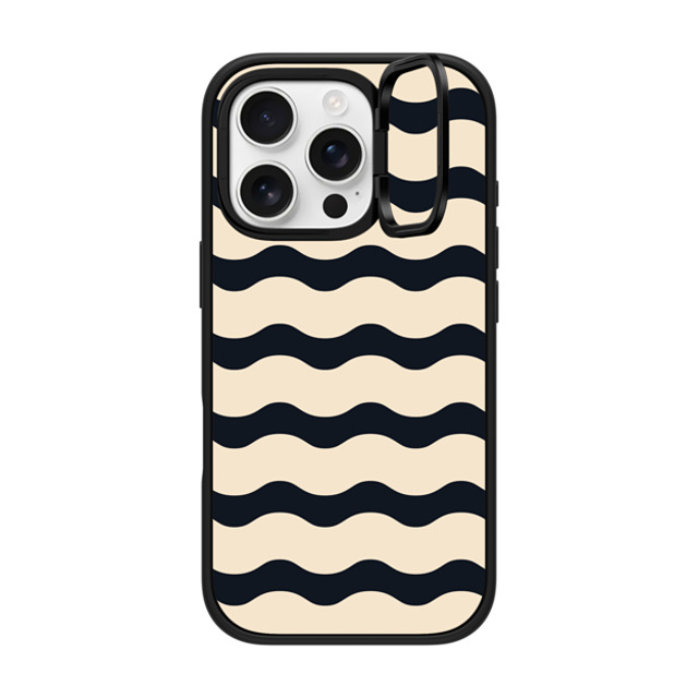 The House That Lars Built x CASETiFY iPhone 16 Pro ケース マットブラック インパクトリングスタンドケース MagSafe対応 Black And White Wavy Stripe