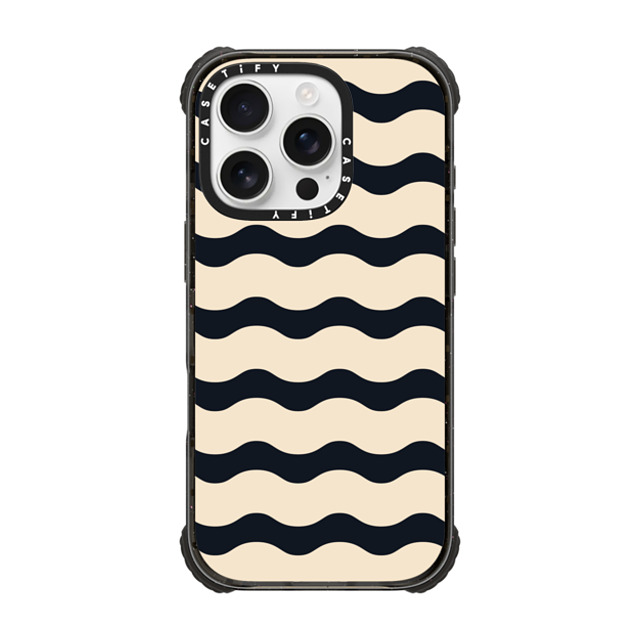 The House That Lars Built x CASETiFY iPhone 16 Pro ケース Pattern,Abstract ブラック ウルトラ インパクトケース MagSafe 対応 Black And White Wavy Stripe Father's Day The House That Lars Built x CASETiFY iPhone 16 Pro ケース Pattern,Abstract ブラック ウルトラ インパクトケース MagSafe 対応 Black And White Wavy Stripe Father's Day