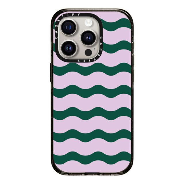 The House That Lars Built x CASETiFY iPhone 15 Pro ケース Pattern,Abstract ブラック インパクトケース MagSafe対応 Lilac And Green Wavy Stripe Back to School The House That Lars Built x CASETiFY iPhone 15 Pro ケース Pattern,Abstract ブラック インパクトケース MagSafe対応 Lilac And Green Wavy Stripe Back to School