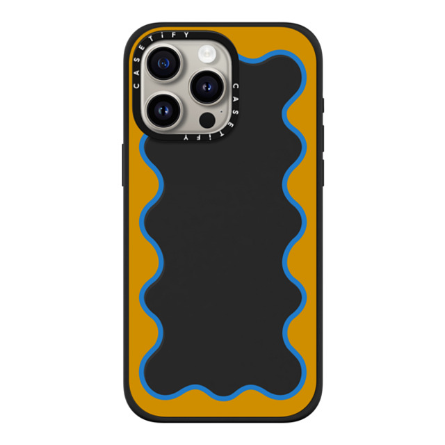 The House That Lars Built x CASETiFY iPhone 15 Pro Max ケース マットブラック インパクトケース MagSafe対応 Blue and Yellow Wavy Border