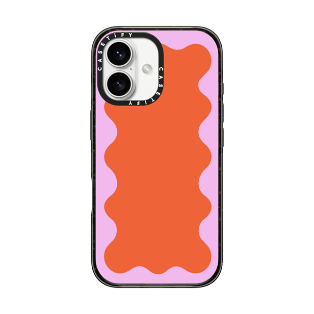 The House That Lars Built x CASETiFY iPhone 16 ケース ブラック インパクトケース Pink Wavy Border on Orange