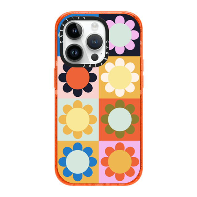 The House That Lars Built x CASETiFY iPhone 14 Pro ケース オレンジ インパクトケース Retro Florals