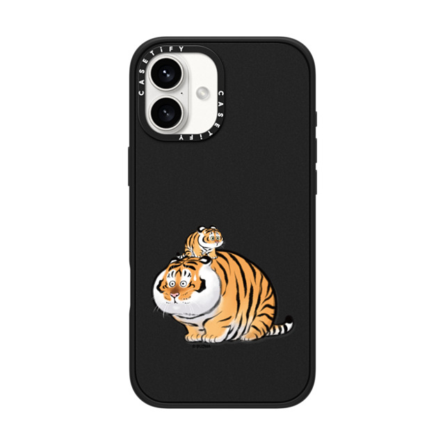 Bu2Ma x CASETiFY iPhone 16 Plus ケース Tiger,Animal マットブラック インパクトケース I Heard That Being Too Fat Will Get Us Eaten by Bu2ma Mother's Day Bu2Ma x CASETiFY iPhone 16 Plus ケース Tiger,Animal マットブラック インパクトケース I Heard That Being Too Fat Will Get Us Eaten by Bu2ma Mother's Day