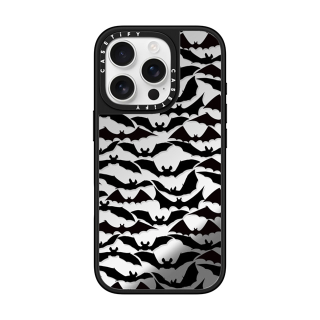 Ebi Emporium x CASETiFY iPhone 16 Pro ケース Silver on Black ミラーケース MagSafe対応 GOING BATTY - HALLOWEEN BATS SPOOKY BLACK PATTERN By Ebi Emporium