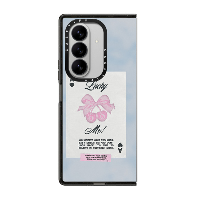 Top Girl Studio x CASETiFY Galaxy Z Fold7 ケース Y2K ブラック マグネット式 インパクトケース Lucky Me Back to School Top Girl Studio x CASETiFY Galaxy Z Fold7 ケース Y2K ブラック マグネット式 インパクトケース Lucky Me Back to School