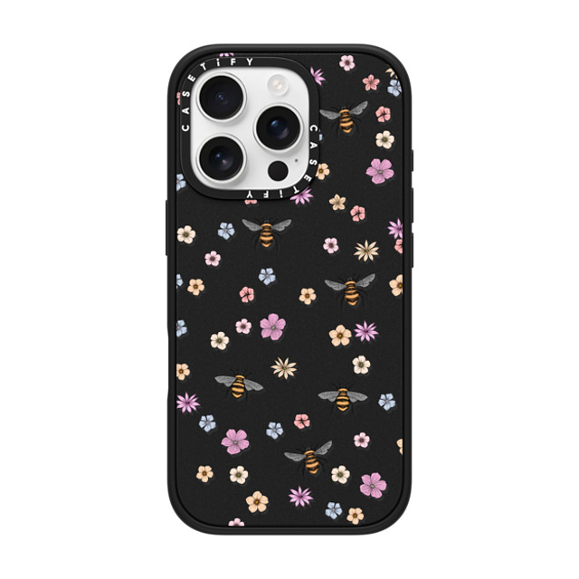 Marta Olga Klara x CASETiFY iPhone 16 Pro ケース マットブラック インパクトケース MagSafe対応 petit floral with bees