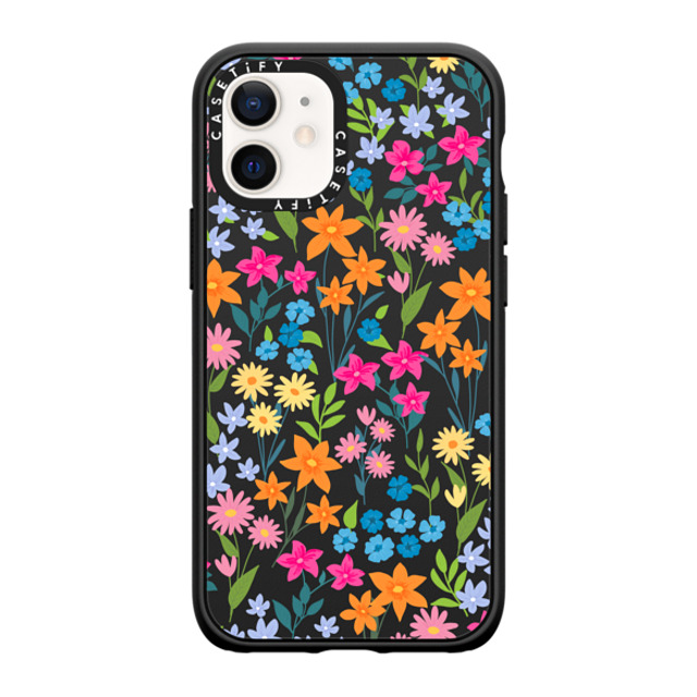 Marta Olga Klara x CASETiFY iPhone 12 mini ケース マットブラック インパクトケース bright spring flowers - daisy floral pattern