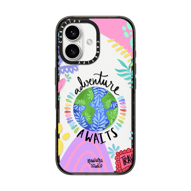 Nawara Studio x CASETiFY iPhone 16 ケース Travel,Digital Art ブラック インパクトケース Adverture Awaits Mother's Day Nawara Studio x CASETiFY iPhone 16 ケース Travel,Digital Art ブラック インパクトケース Adverture Awaits Mother's Day
