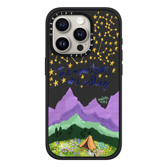 Nawara Studio x CASETiFY iPhone 15 Pro ケース マットブラック インパクトケース MagSafe対応 The Mountains