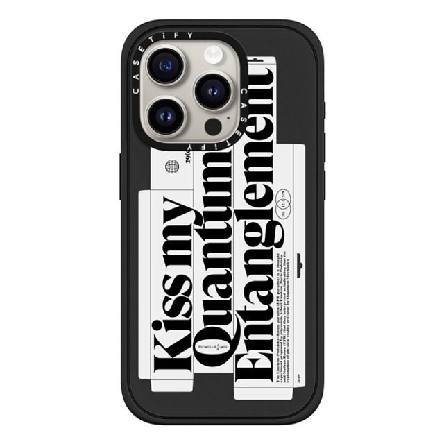 Kunel Gaur x CASETiFY iPhone 15 Pro ケース Sticker,Quote マットブラック インパクトケース MagSafe対応 Kiss My Quantum Entanglement Father's Day Kunel Gaur x CASETiFY iPhone 15 Pro ケース Sticker,Quote マットブラック インパクトケース MagSafe対応 Kiss My Quantum Entanglement Father's Day