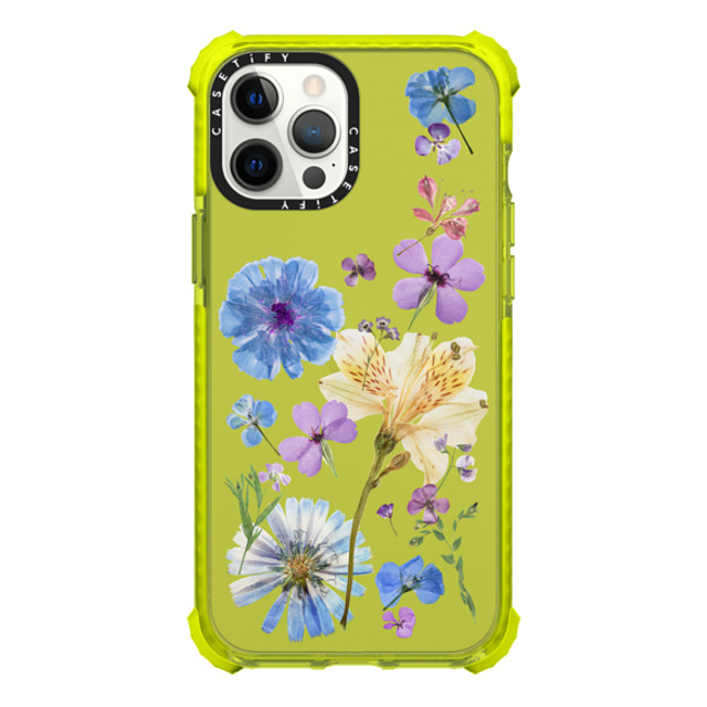 CASETiFY iPhone 12 Pro Max ケース ネオン イエロー ウルトラインパクトケース Floral,nature Pressed Floral