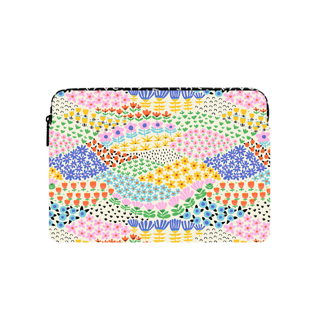 Sandra Hutter x CASETiFY Laptop Sleeve - Large (16-inch) マルチカラー MacBook スリーブ Flower Meadow Mother's Day Sandra Hutter x CASETiFY Laptop Sleeve - Large (16-inch) マルチカラー MacBook スリーブ Flower Meadow Mother's Day