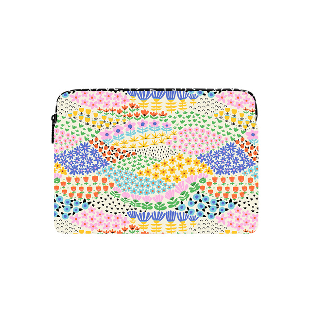 Sandra Hutter x CASETiFY Laptop Sleeve - Small (13-inch) マルチカラー MacBook スリーブ Flower Meadow Father's Day Sandra Hutter x CASETiFY Laptop Sleeve - Small (13-inch) マルチカラー MacBook スリーブ Flower Meadow Father's Day