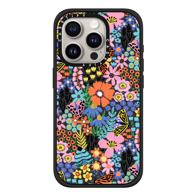 Sandra Hutter x CASETiFY iPhone 15 Pro ケース マットブラック インパクトケース MagSafe対応 Butterfly Moth Flower Meadow - Floral Summer Pattern Father's Day Sandra Hutter x CASETiFY iPhone 15 Pro ケース マットブラック インパクトケース MagSafe対応 Butterfly Moth Flower Meadow - Floral Summer Pattern Father's Day