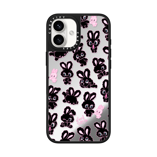 foxy illustrations x CASETiFY iPhone 16 Plus ケース Silver on Black ミラーケース MagSafe対応 Black Bunnies