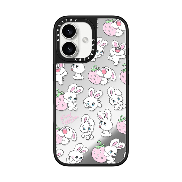 foxy illustrations x CASETiFY iPhone 16 ケース Silver on Black ミラーケース MagSafe対応 Strawberry Mix