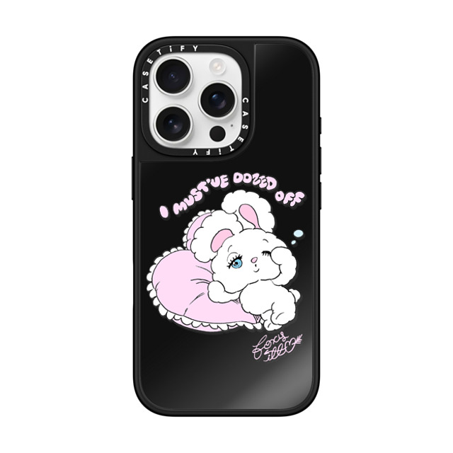 foxy illustrations x CASETiFY iPhone 16 Pro ケース Black on Black ミラーケース MagSafe対応 Awakening of QT