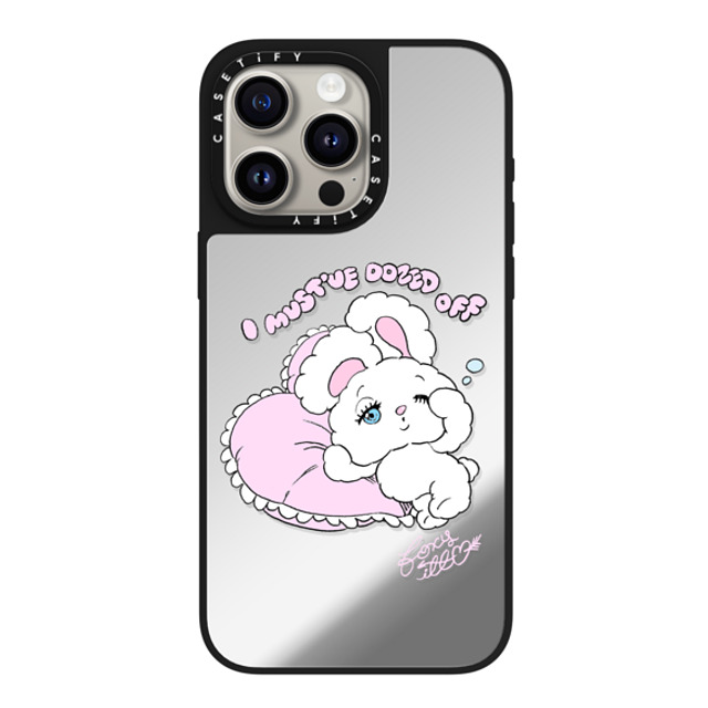 foxy illustrations x CASETiFY iPhone 15 Pro Max ケース Silver on Black ミラーケース MagSafe対応 Awakening of QT