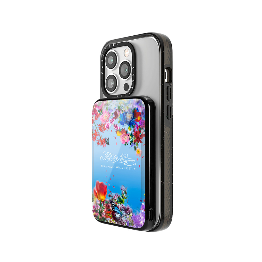 mikaninagawa x CASETiFY モバイルバッテリー Floral ブラック スリム モバイルバッテリー MagSafe対応 Sky Blue PowerThru Power Bank Back to School mikaninagawa x CASETiFY モバイルバッテリー Floral ブラック スリム モバイルバッテリー MagSafe対応 Sky Blue PowerThru Power Bank Back to School