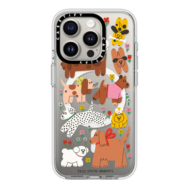 Tess Smith-Roberts x CASETiFY iPhone 15 Pro ケース クリア クリア ケース MagSafe対応 Dogs in the meadow