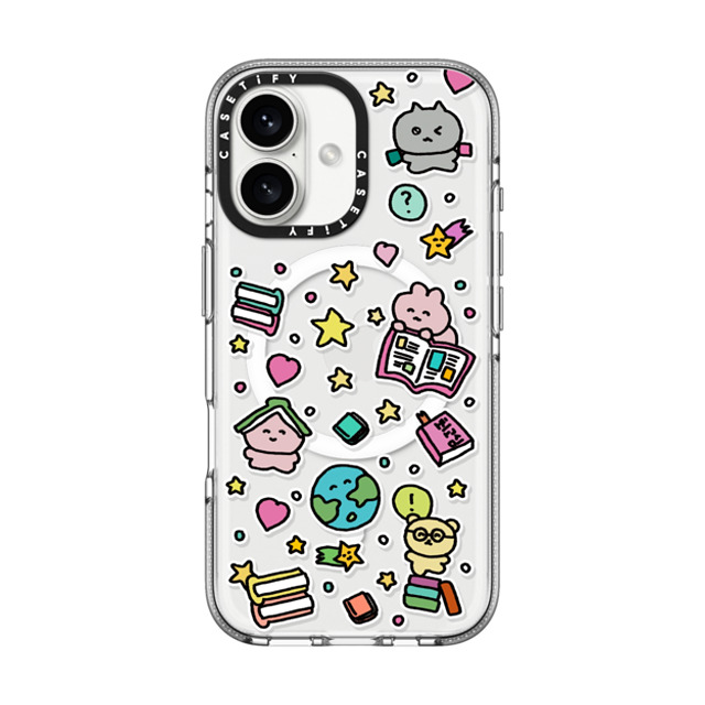 Gosimperson x CASETiFY iPhone 16 Case クリア クリア ケース MagSafe対応 DREAMING WORLD OF BOOKS Father's Day Gosimperson x CASETiFY iPhone 16 Case クリア クリア ケース MagSafe対応 DREAMING WORLD OF BOOKS Father's Day